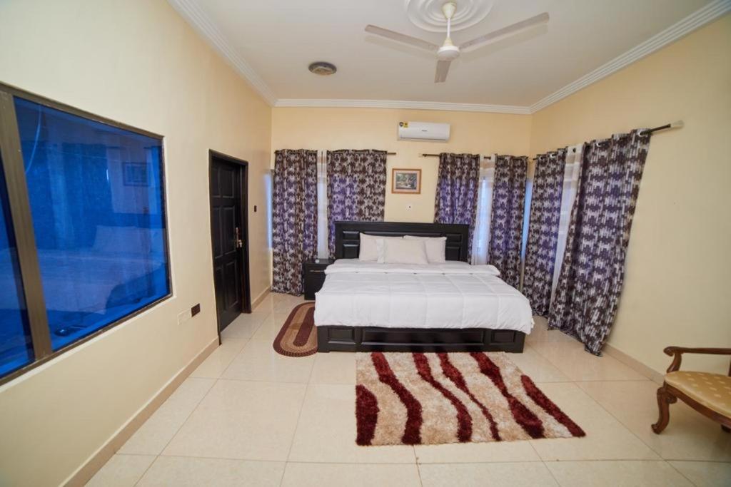 Afranasa Inn Tema Bagian luar foto
